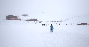 Hakkari kış sporlarının önemli merkezlerinden biri olma yolunda ilerliyor