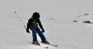 Küpkıran Kayak Merkezi kayakseverlerle doldu