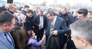 Milli Eğitim Bakanı Yusuf Tekin, mahalle muhtarları ile kahvaltıda araya geldi
