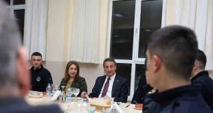 Vali Karaömeroğlu, polis adaylarıyla bir araya geldi