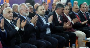AK Parti'li Yenişehirlioğlu, partisinin 'Ardahan Aday Tanıtım Toplantısı'nda konuştu: