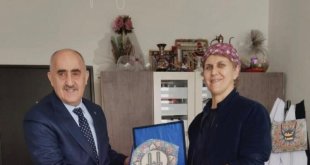 Kent Konseyi'nden Prof. Dr. Akçay'a hizmet teşekkürü