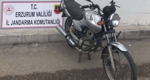 Erzurum'da motosiklet hırsızlığı yapan iki şüpheli yakalandı