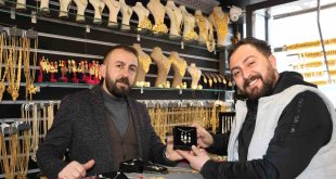 Sevgililer Günü'nde imitasyon ürünlere yoğun ilgi