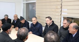 Bakanlar Yerlikaya ve Bayraktar'dan Erzincan'daki maden ocağı çalışanlarının ailelerine ziyaret