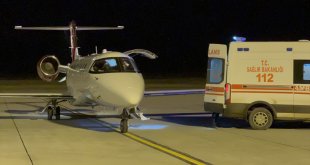 Kars'ta solunum sıkıntısı yaşayan prematüre bebek, ambulans uçakla Van'a götürüldü