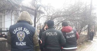 Elazığ'da polis ekipleri okul önlerinde kuş uçurtmuyor
