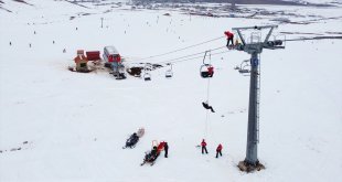 Kayak merkezinin güvenliğini JAK timleri sağlıyor
