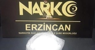 Erzincan'da otobüsle seyahat ederken uyuşturucuyla yakalanan zanlı tutuklandı