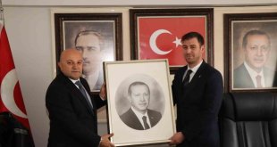 Başkan adayı Koşar'dan partilere nezaket ziyareti