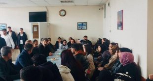Bitlis Eren Üniversitesi Rektörü Elmastaş, Adilcevaz'da öğrencilerle buluştu