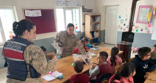 Ağrı'da jandarmadan 'mahremiyet' eğitimi