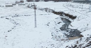 Erzurum ile Ağrı'da 215 yerleşim yerine ulaşım sağlanamıyor