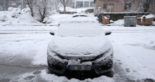 Van, Muş ve Bitlis'te kar nedeniyle 159 yerleşim yerinin yolu kapandı