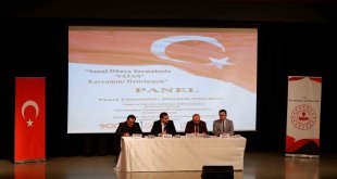"Sanal dünyanın sarmalında vatan" paneline yoğun ilgi