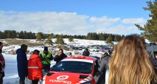 Sarıkamış Rallisi öncesi araçların kontrolleri yapıldı