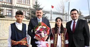 Vali Çiftçi Köprüköy'de