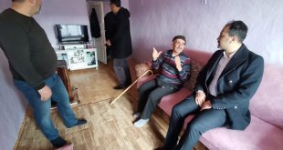 Baskil Kaymakamı Kundakçı köy ve mezralardaki hastaları ziyaret etti