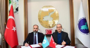 Van YYÜ ile İran Afagh Üniversitesi arasında işbirliği protokolü imzalandı