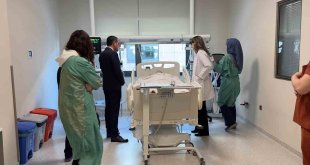 Göçükten sağ kurtarılan madencilerden ilk görüntü