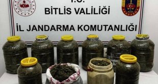 Bitlis'te bir araçta 11 kilo 450 gram uyuşturucu ele geçirildi