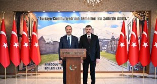 Akçil'den Vali Çiftçi'ye ziyaret