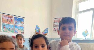 Tutak'ta 25 öğrenciye doğum günü sürprizi