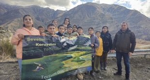 Erzurum'da ilkokul öğrencileri Tortum Gölü'nde kuş gözlemi yaptı