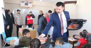 Diyadin Kaymakamı Karali, Pirali Köyü İlkokulunu ziyaret etti