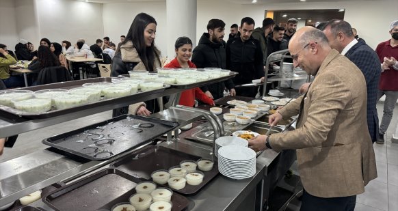 Ağrı'daki üniversite öğrencilerine ücretsiz iftar veriliyor