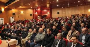 Ahlat'ta İstiklal Marşı'nın Kabulü ve Mehmet Akif Ersoy'u Anma Günü etkinliği yapıldı