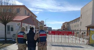 Ağrı'da cinayet ve cinsel istismardan aranan şahıslar yakalandı