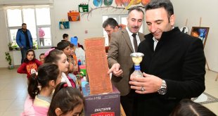 Çatak'ta "sıfır atık ve geri dönüşüm sergisi" açıldı