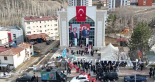 Pazaryolu kültür merkezi açıldı