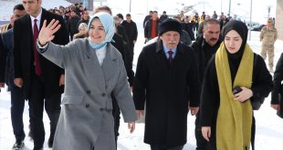 Bakan Göktaş, "Erzurum'un Yıldız Kayakçıları Zirvede Buluşuyor" Projesi'nin tanıtım toplantısına katıldı: