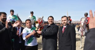 Aşkale'de ata sporuna yoğun ilgi