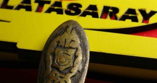 Galatasaray'ın ilk logosunun olduğu zarf açacağı satışa çıkarıldı