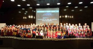 Van'da halk oyunları şenliği başladı