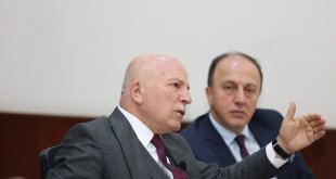 Sekmen; "Gençlerle geleceğimizi inşa edeceğiz"