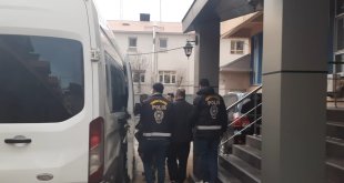 Tunceli'de bir vatandaşı vize vaadiyle dolandıran 3 şahıs tutuklandı