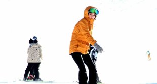 Ergan Dağı Kayak Merkezi'nde kayak sezonu sürüyor