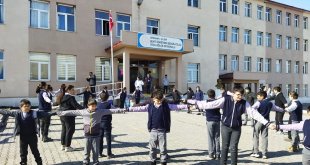 Çıldır'da deprem tatbikatı gerçekleştirildi