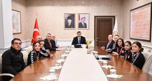 Şampiyon genç krosçular unutulmadı