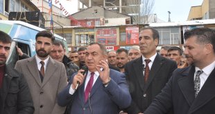 AK Parti heyeti Bulanık'ta vatandaşla buluştu