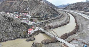 Maraş depremlerinde yardımlara geçiş sağlamıştı: Mutu Köprüsü yenileniyor