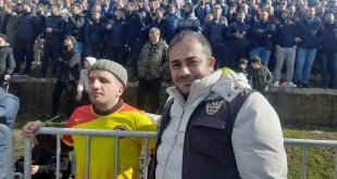 Polis memuru, görme engelli gence maçı anbean anlattı