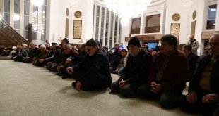 Malatya'da ilk teravih namazı kılındı