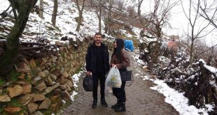 Gönüllülerden ihtiyaç sahibi ailelere ramazan kolisi