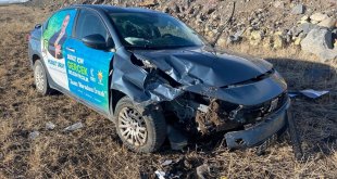 Kars'ta AK Parti Susuz Belediye Başkan adayı Murat Uray, trafik kazasında yaralandı