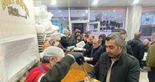 Yemek şirketinden ücretsiz iftar yemeği